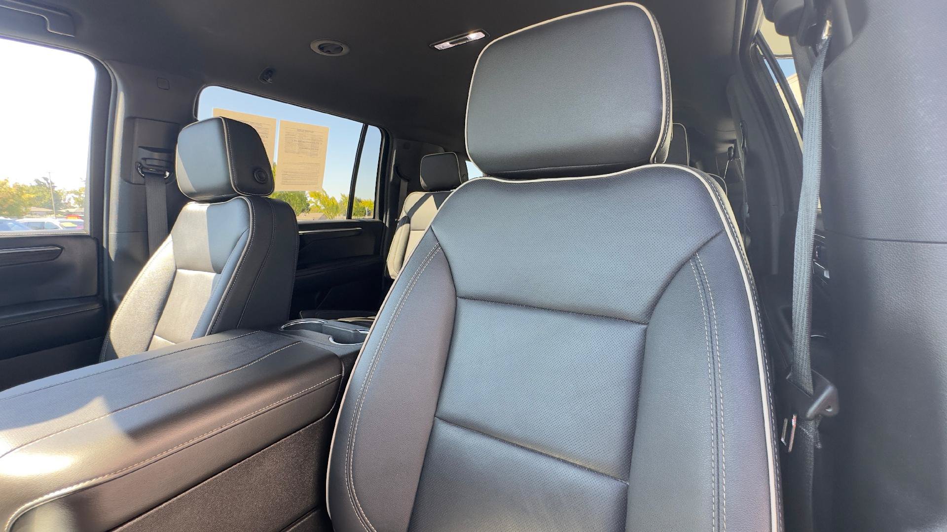 Used 2025 Chevrolet Suburban Premier AWD/4WD image 18