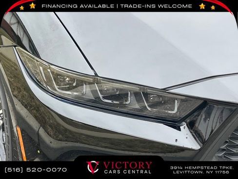 Used 2025 Ford Mustang Premium image 7