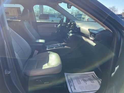 Used 2020 Ford Explorer Limited w/ Class III Trailer Tow Package image 11