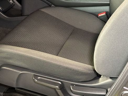 Used 2020 Honda HR-V LX image 24