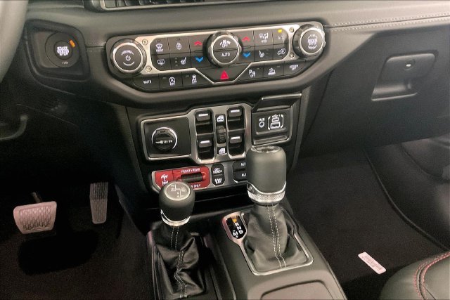 New 2026 Jeep Wrangler Unlimited Rubicon AWD/4WD image 6
