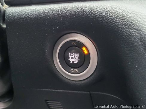 Used 2018 Chrysler Pacifica Touring Plus image 22