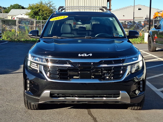 Used 2024 Kia Seltos SX w/ SX Sunroof Package AWD/4WD image 2