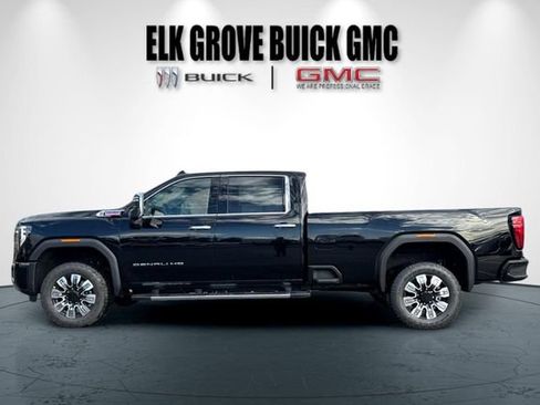 New 2026 GMC Sierra 3500 Denali w/ Denali Reserve Package image 7
