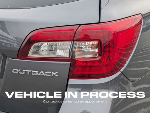 Used 2018 Subaru Outback 2.5i Premium image 17