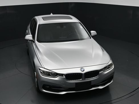 Used 2017 BMW 330i Sedan RWD image 30