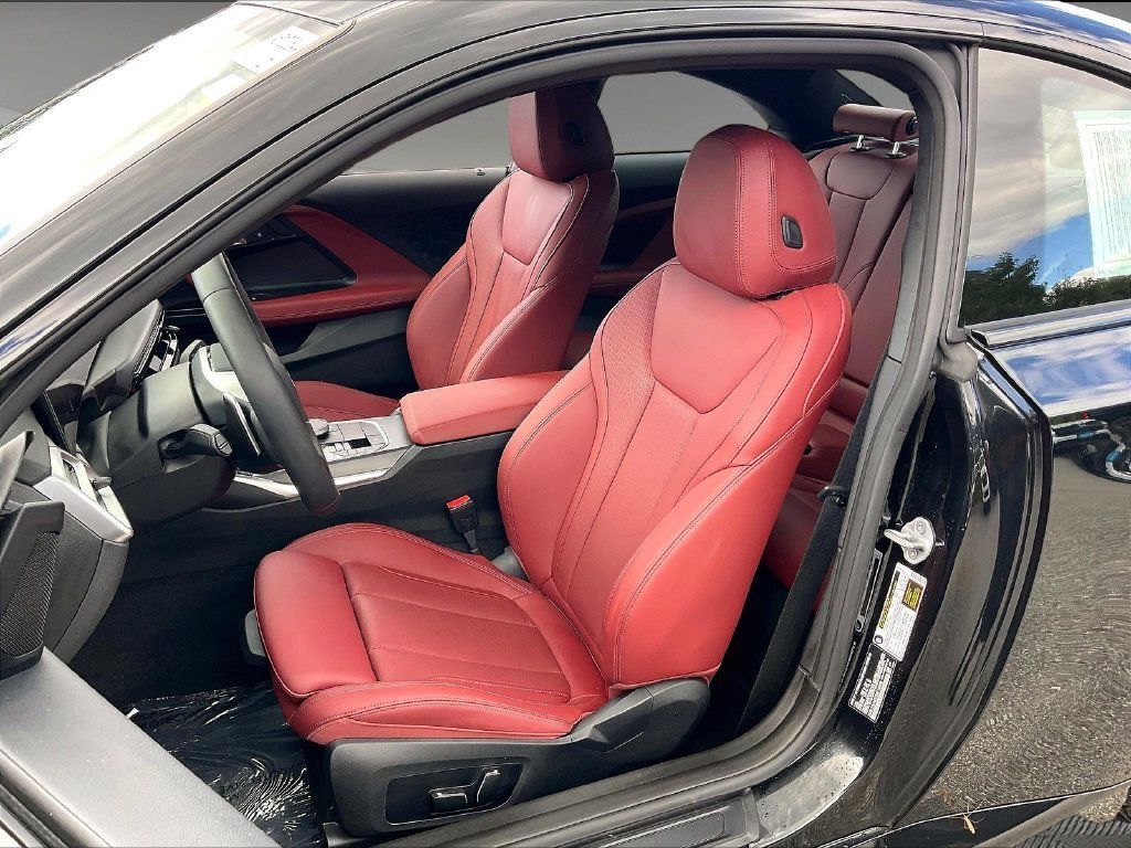 Used 2025 BMW 230i Coupe w/ M Sport Package RWD image 9