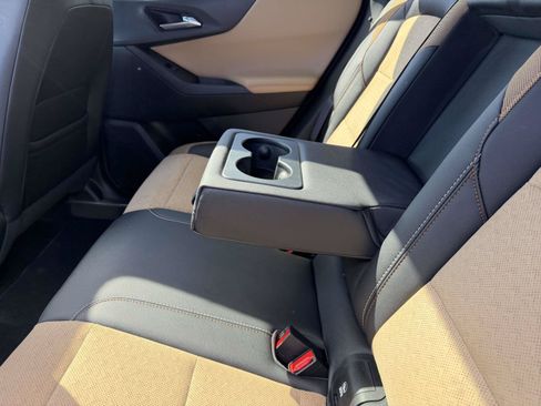 Certified 2025 Chevrolet Equinox ACTIV w/ Safety and Technology Package AWD/4WD image 15