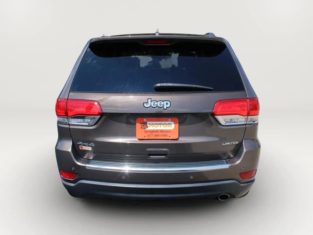 Used 2017 Jeep Grand Cherokee Limited AWD/4WD image 7