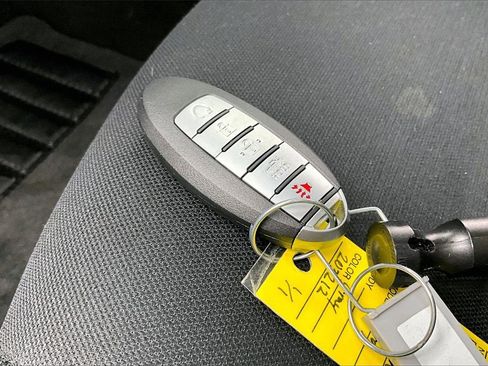 Used 2024 Nissan Sentra S image 11