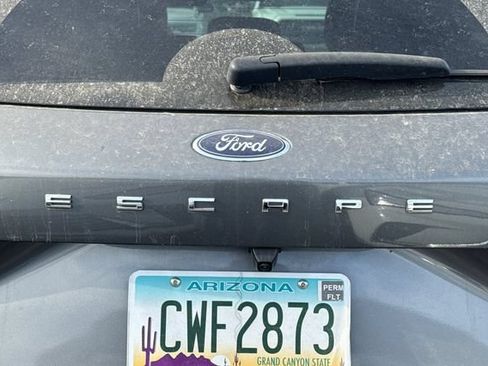 Used 2025 Ford Escape ST-Line Select AWD/4WD image 7