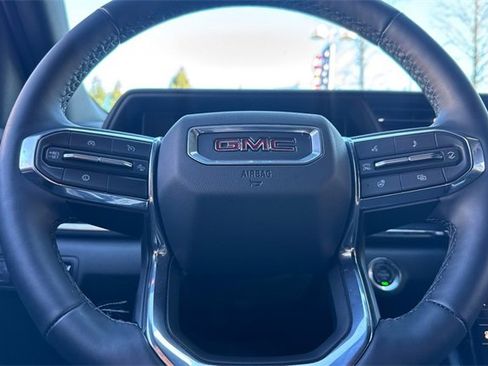 Used 2026 GMC Terrain Elevation image 23