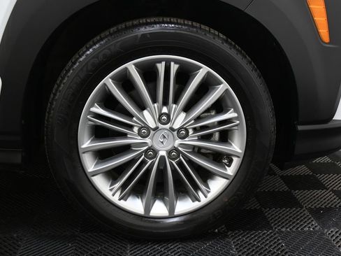 Used 2020 Hyundai Kona SEL Plus AWD/4WD image 39