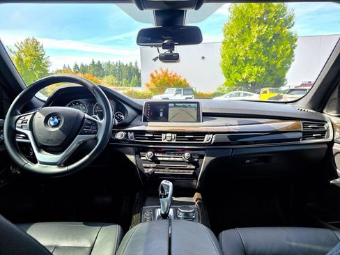 Used 2018 BMW X5 xDrive40e AWD/4WD image 18