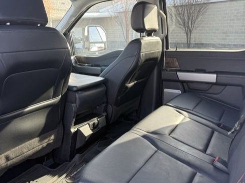 Used 2023 Ford F350 Lariat w/ Tow Technology Package image 27
