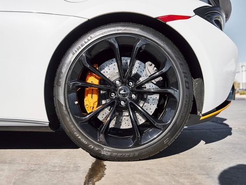 Used 2020 McLaren 570S Coupe image 26