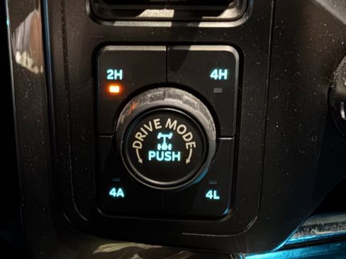 Used 2021 Ford F150 Lariat image 33