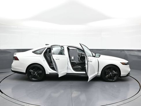 Certified 2023 Honda Accord Sport image 41