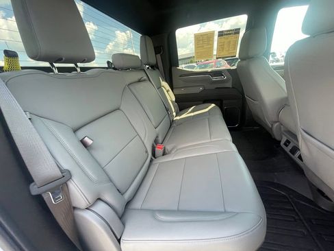 Used 2023 GMC Sierra 1500 SLT AWD/4WD image 27