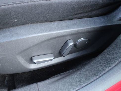 Used 2015 Ford Fusion SE image 13