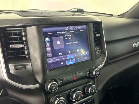 Used 2022 RAM 1500 Big Horn AWD/4WD image 18