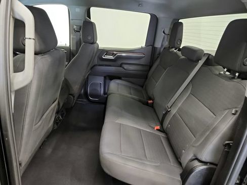 Used 2024 Chevrolet Silverado 1500 LT AWD/4WD image 25