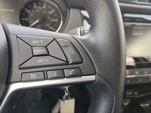 Certified 2022 Nissan Rogue Sport S image 24