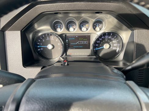 Used 2012 Ford F250 Lariat w/ Chrome Pkg image 23