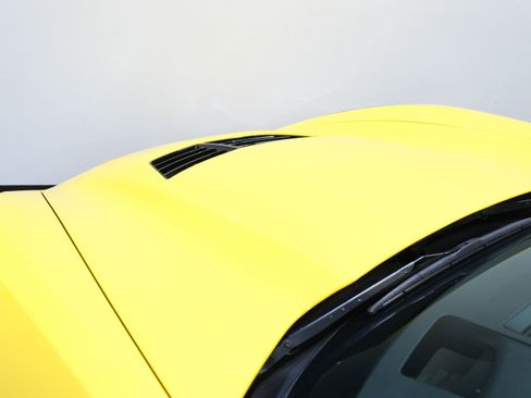 Used 2017 Chevrolet Corvette Z06 w/ Z07 Performance Package RWD image 21