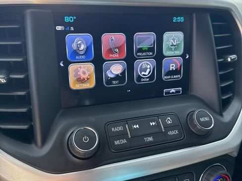 Used 2019 GMC Acadia SLT image 10