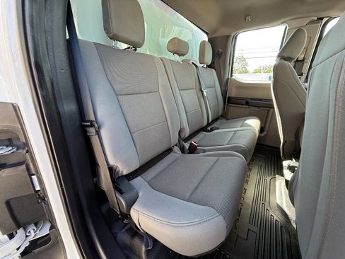 Used 2022 Ford F250 XL w/ Power Equipment Group image 9