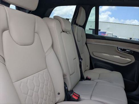 Used 2026 Volvo XC90 B6 Plus w/ Protection Package Premier AWD/4WD image 22