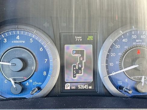 Used 2019 Toyota Sienna XLE w/ XLE Navigation Package image 11