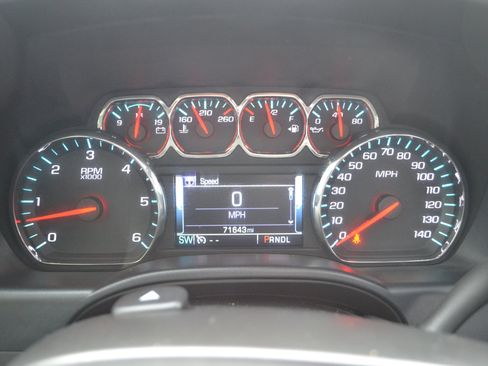 Used 2017 Chevrolet Silverado 1500 High Country image 17