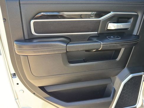Used 2020 RAM 2500 Laramie w/ Night Edition AWD/4WD image 11