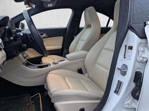 Used 2019 Mercedes-Benz CLA 250 image 13