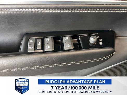 Used 2023 Jeep Wagoneer Series II image 36