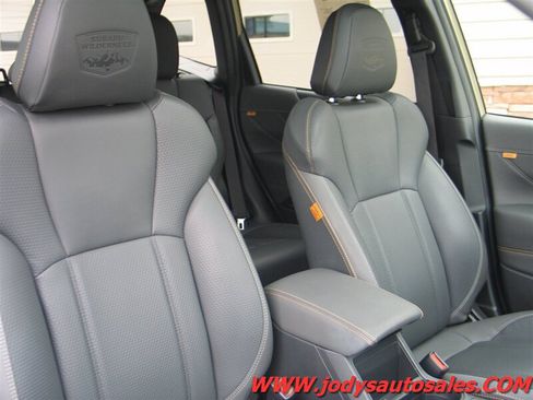 Used 2024 Subaru Forester Wilderness AWD/4WD image 31