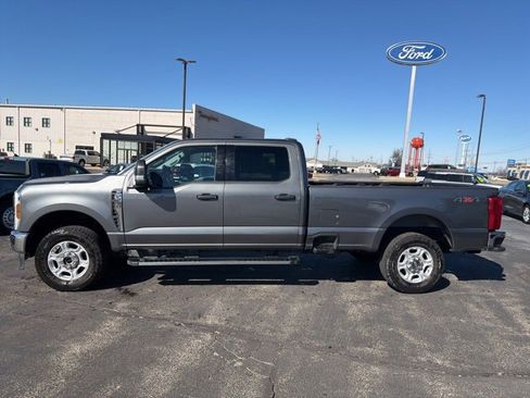 Used 2025 Ford F250 XLT image 2