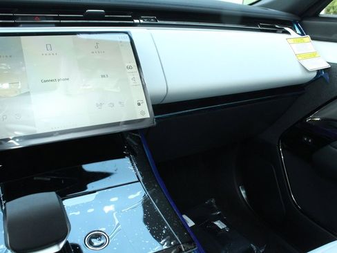 New 2026 Land Rover Range Rover Sport Dynamic SE AWD/4WD image 25