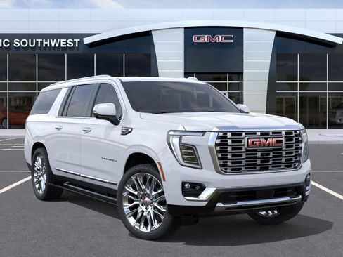 New 2026 GMC Yukon XL Denali w/ Denali Reserve Package AWD/4WD image 7