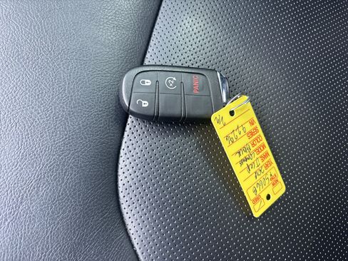 Used 2018 Jeep Compass Limited w/ Safe & Security Group image 28