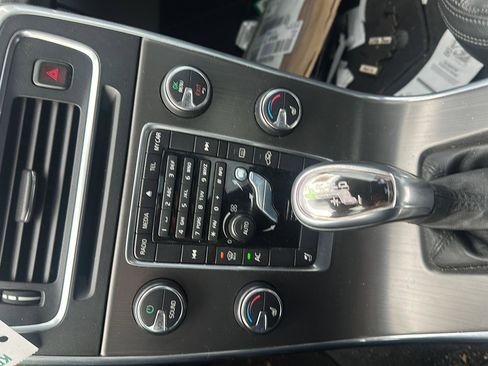 Used 2013 Volvo S60 T5 image 7