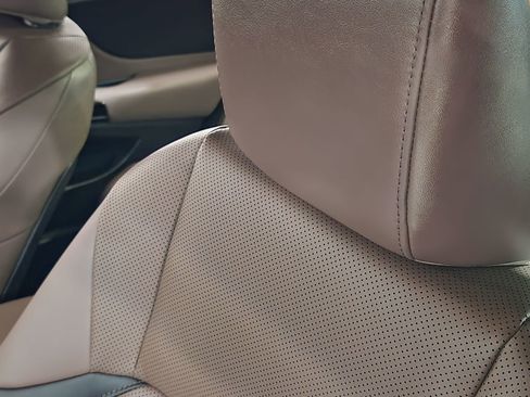 Used 2024 Lexus ES 350 w/ Premium Package image 32