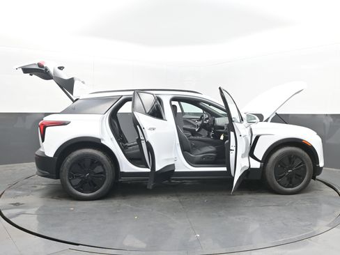 New 2026 Chevrolet Blazer EV LT image 47