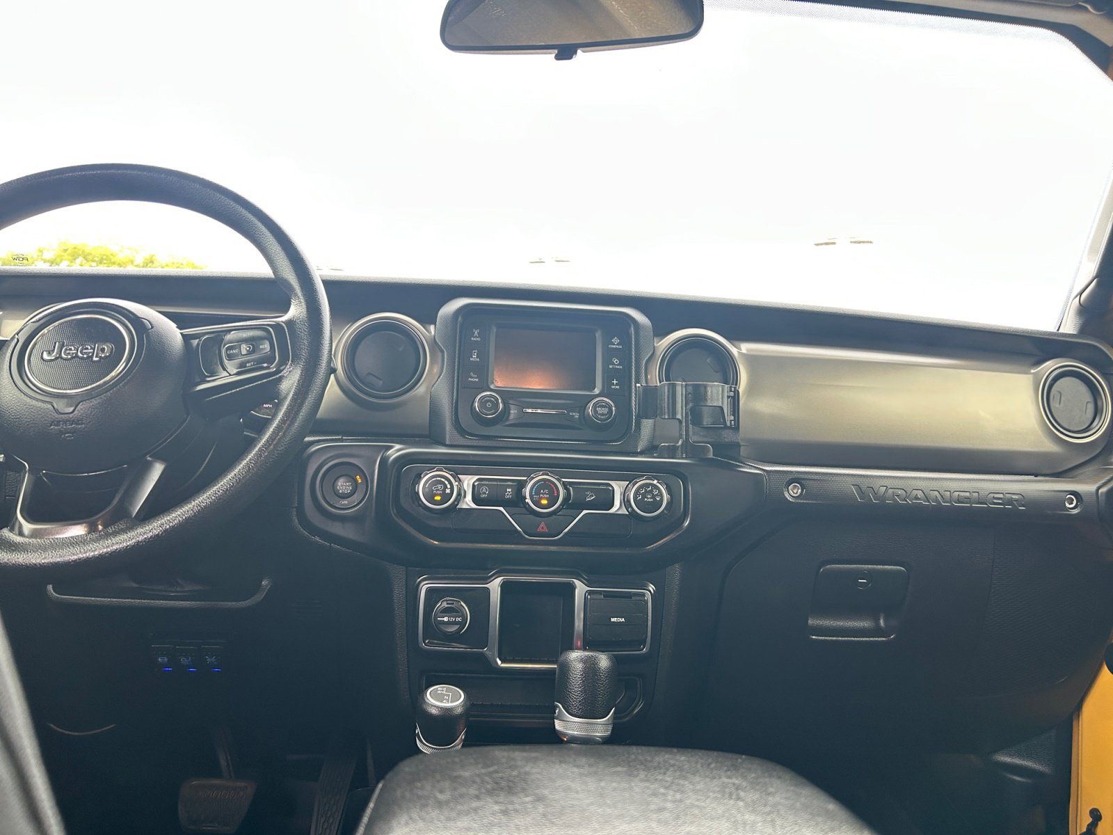 Used 2019 Jeep Wrangler Unlimited Sport AWD/4WD image 20