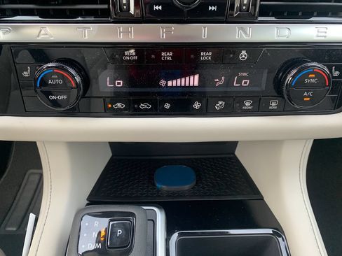 New 2026 Nissan Pathfinder SL FWD image 15