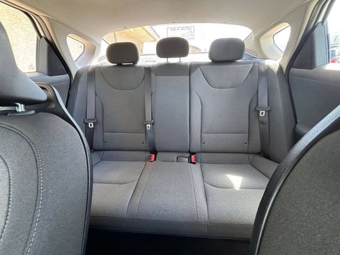 Used 2025 Kia K4 FWD image 37