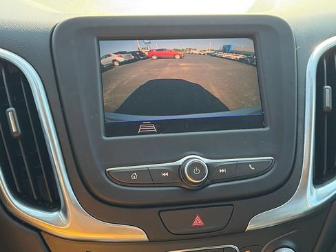 Used 2021 Chevrolet Equinox LT FWD image 20