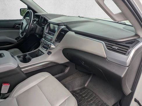 Used 2018 Chevrolet Tahoe LT w/ LT Signature Package RWD image 18
